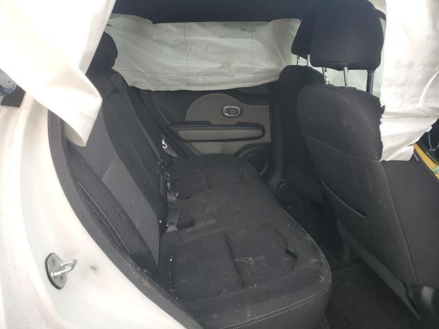 KNDJP3A50H7411297 - 2017 KIA SOUL + WHITE photo 10