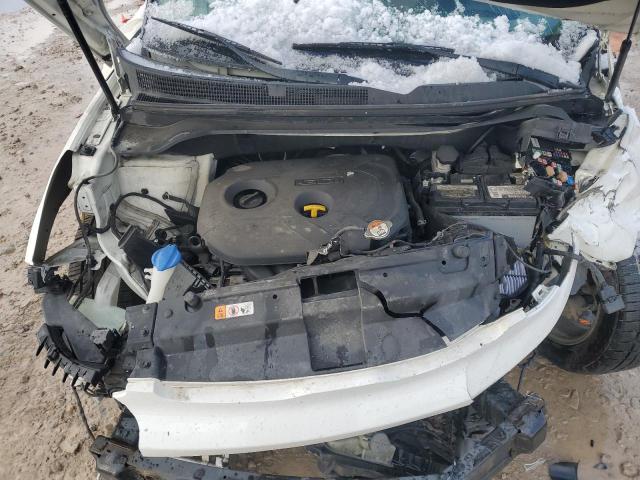 KNDJP3A50H7411297 - 2017 KIA SOUL + WHITE photo 11