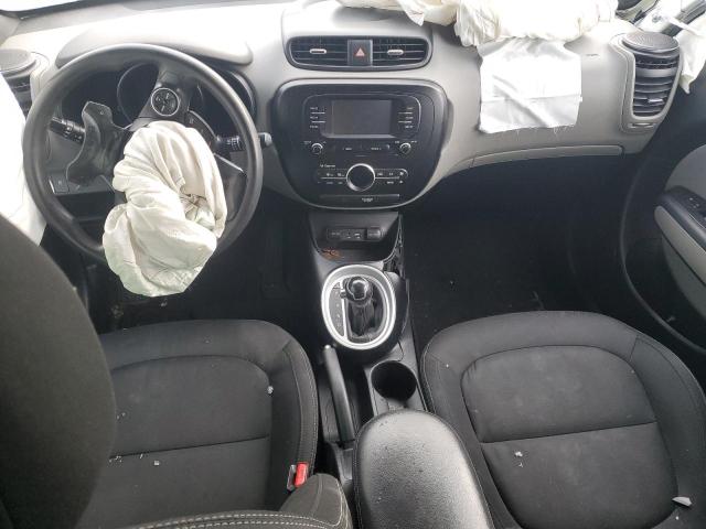 KNDJP3A50H7411297 - 2017 KIA SOUL + WHITE photo 8