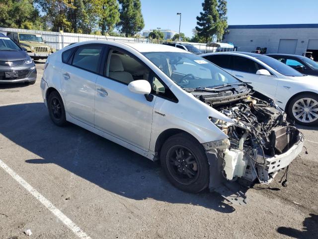 JTDKN3DU4F0441230 - 2015 TOYOTA PRIUS Weiß Foto 4