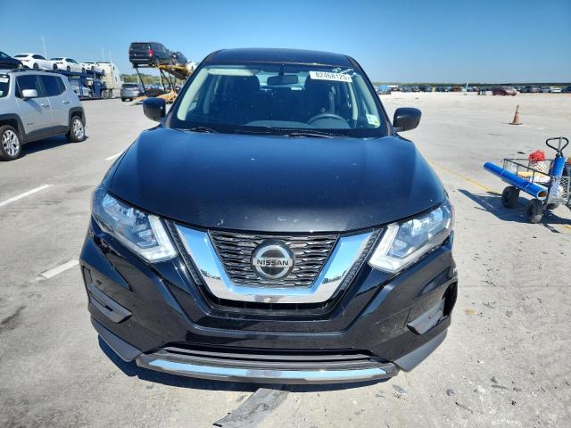 KNMAT2MTXHP616075 - 2017 NISSAN ROGUE S BLACK photo 5