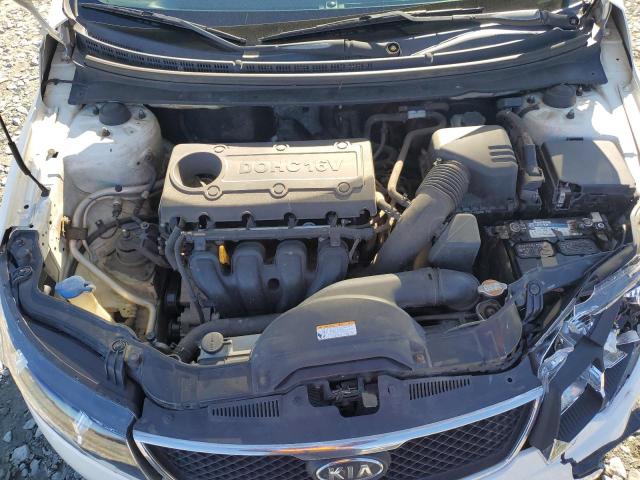 KNAFU4A28A5073351 - 2010 KIA FORTE EX WHITE photo 11