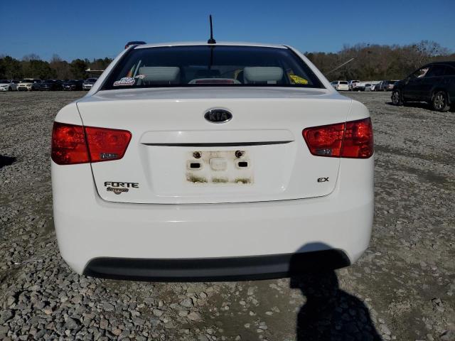 KNAFU4A28A5073351 - 2010 KIA FORTE EX WHITE photo 6