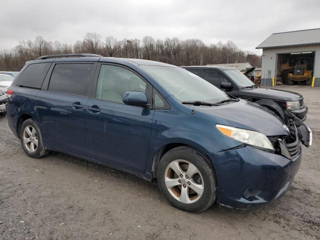 5TDKK3DC7CS177588 - 2012 TOYOTA SIENNA LE BLUE photo 4