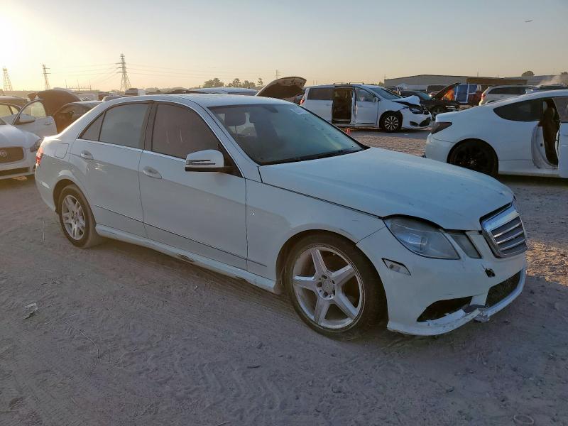 WDDHF8HB7BA312969 - 2011 MERCEDES-BENZ E 350 4MATIC WHITE photo 4