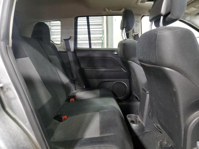 1C4NJDEBXCD676702 - 2012 JEEP COMPASS LATITUDE GRAY photo 11