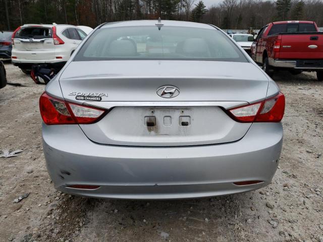 5NPEB4AC8CH319606 - 2012 HYUNDAI SONATA GLS SILVER photo 6