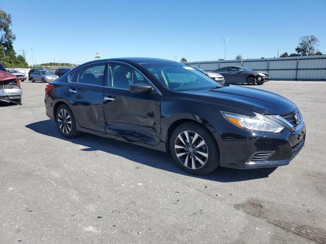 1N4AL3AP1HC140700 - 2017 NISSAN ALTIMA 2.5 შავი ფოტო 4