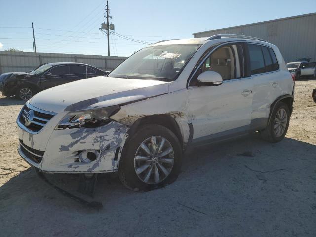 2011 VOLKSWAGEN TIGUAN S, 