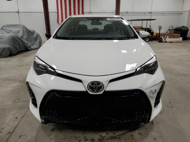 5YFBURHE4JP764362 - 2018 TOYOTA COROLLA L WHITE photo 5