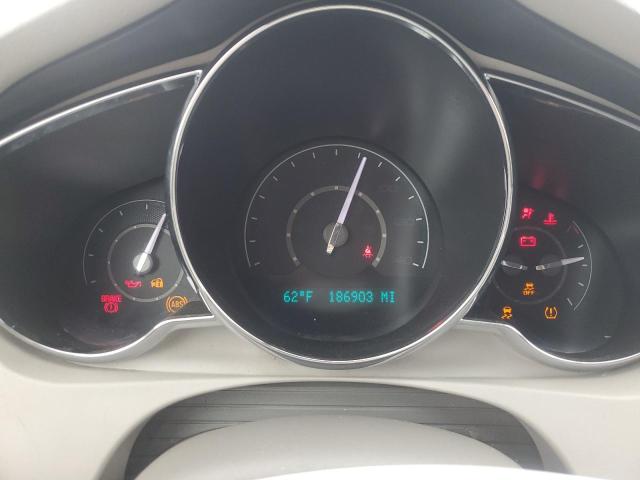 1G1ZC5E0XCF133587 - 2012 CHEVROLET MALIBU 1LT SILVER photo 9