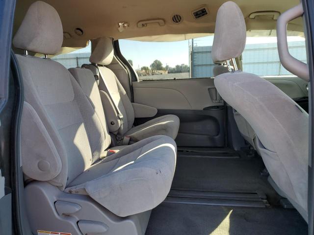 5TDKK3DC3GS749598 - 2016 TOYOTA SIENNA LE Graphit Foto 11