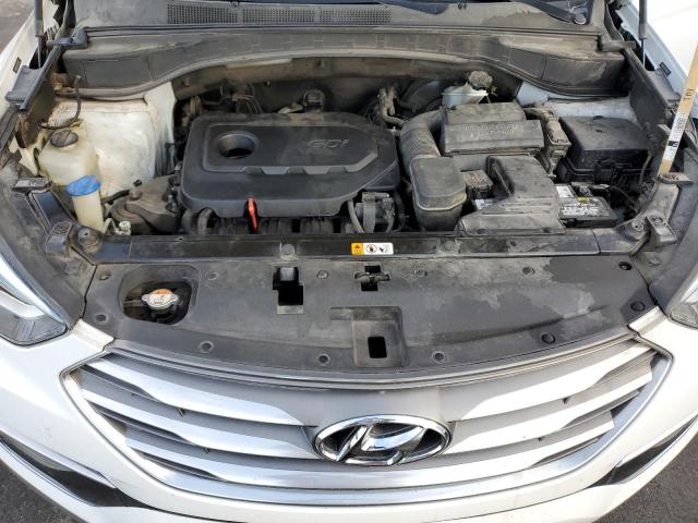 5NMZU3LB5JH106021 - 2018 HYUNDAI SANTA FE S WHITE photo 11
