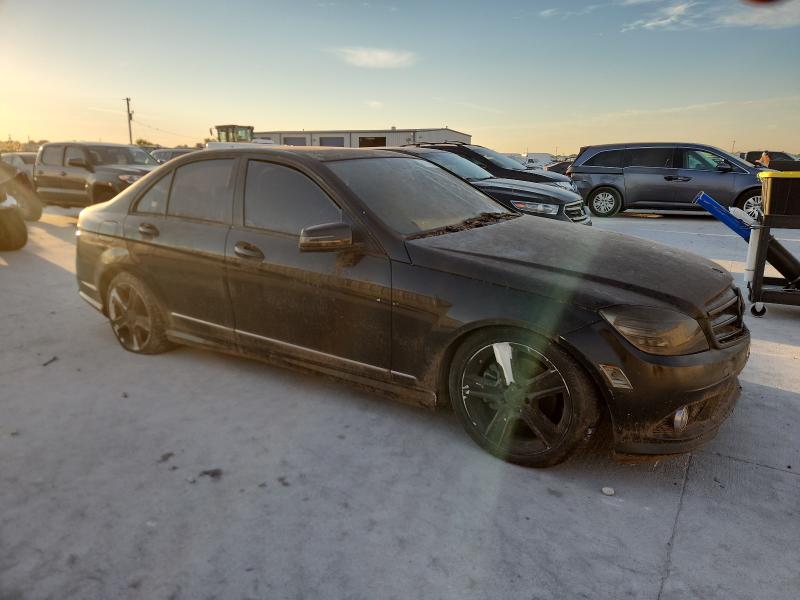 WDDGF5EB7AR103844 - 2010 MERCEDES-BENZ C 300 BLACK photo 4