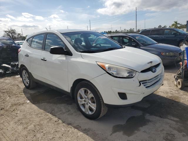 KM8JT3AB2BU263241 - 2011 HYUNDAI TUCSON GL WHITE photo 4