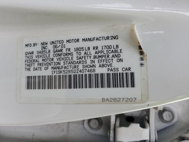 1Y1SK52852Z407468 - 2002 CHEVROLET GEO PRIZM BASE WHITE photo 12