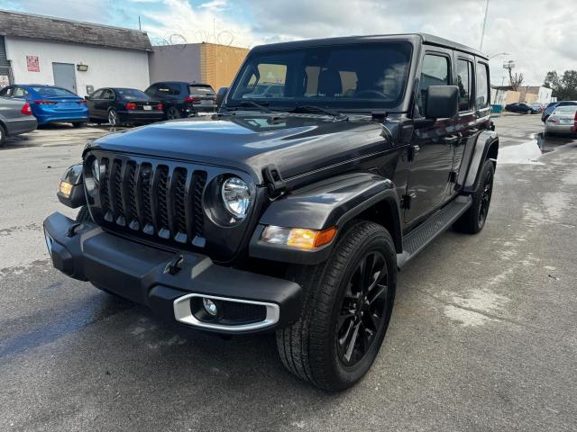1C4JJXP60MW658781 - 2021 JEEP WRANGLER U SAHARA 4XE GRAY photo 2