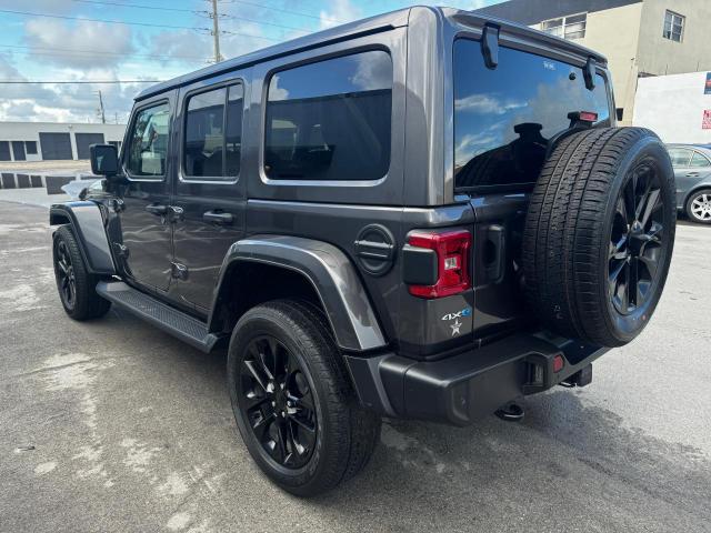 1C4JJXP60MW658781 - 2021 JEEP WRANGLER U SAHARA 4XE GRAY photo 3