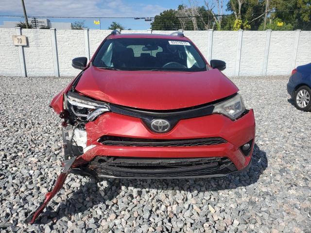 2T3NFREV3HW331028 - 2017 TOYOTA RAV4 SE წითელი ფოტო 5