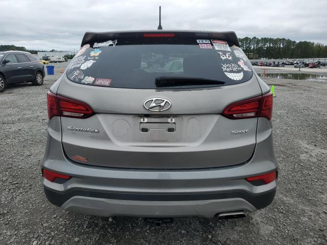 5NMZT3LB9JH084477 - 2018 HYUNDAI SANTA FE SPORT Մոխրագույն լուսանկար 6