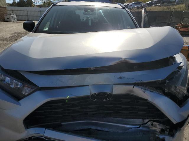 2T3F1RFV8KW061139 - 2019 TOYOTA RAV4 LE ვერცხლისფერი ფოტო 12