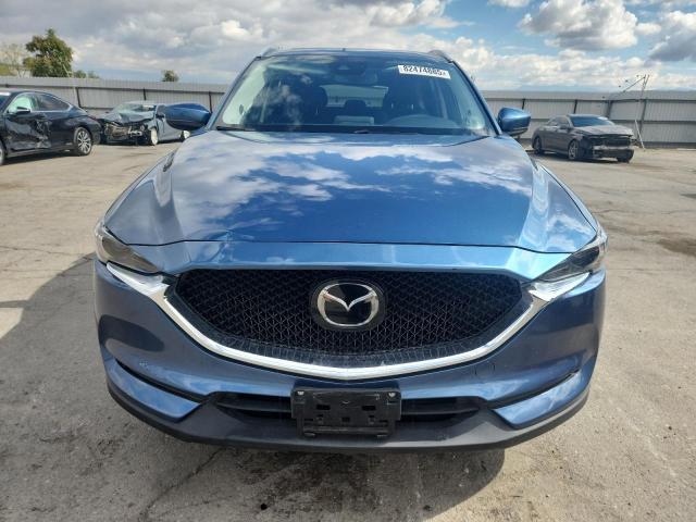 JM3KFADM8J0332609 - 2018 MAZDA CX-5 GRAND TOURING BLUE photo 5