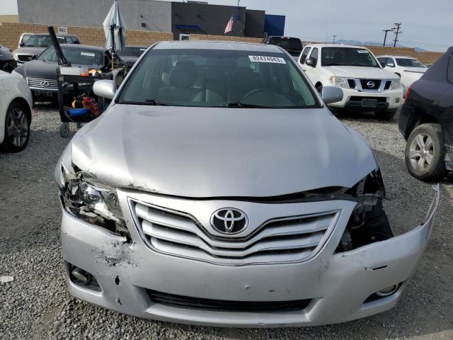 4T1BF3EK8BU228760 - 2011 TOYOTA CAMRY BASE SILVER photo 5