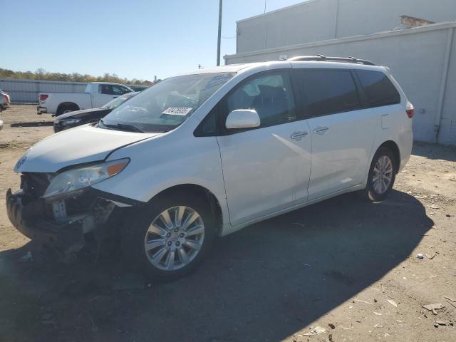 2015 TOYOTA SIENNA XLE, 