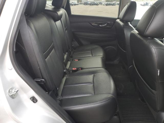 5N1AT2MVXKC810536 - 2019 NISSAN ROGUE S 银色 照片 11