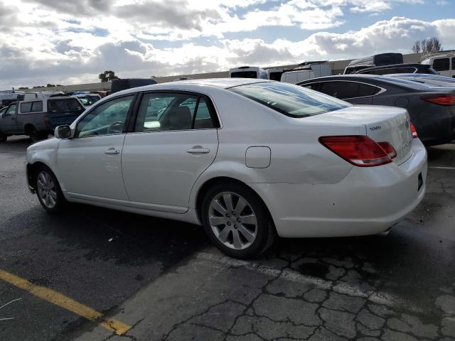 4T1BK36B46U085676 - 2006 TOYOTA AVALON XL WHITE photo 2