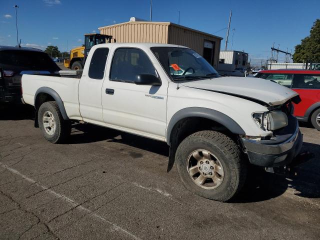 5TEWM72N22Z043032 - 2002 TOYOTA TACOMA XTRACAB أبيض صورة 4