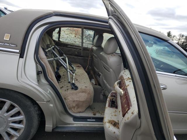 1LNHM81W54Y625490 - 2004 LINCOLN TOWN CAR EXECUTIVE GOLD photo 10