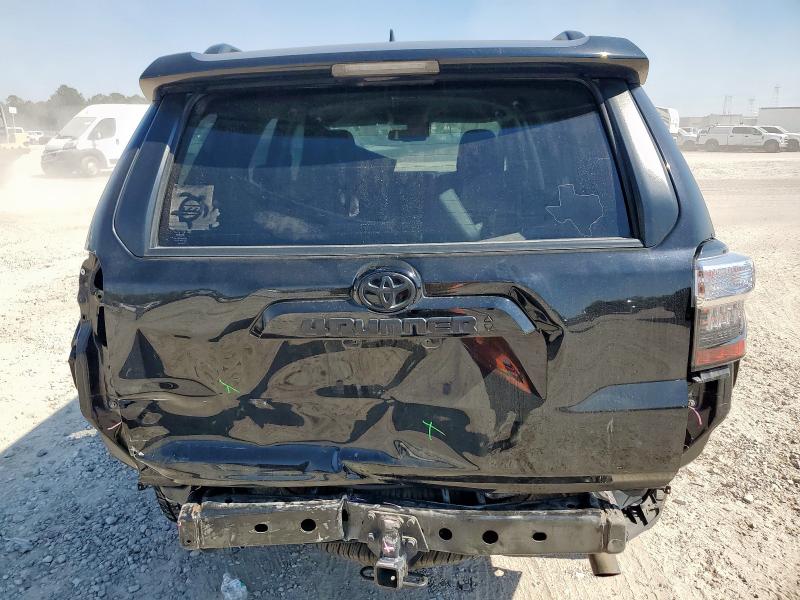 JTEEU5JR7N5272961 - 2022 TOYOTA 4RUNNER SR5 შავი ფოტო 6