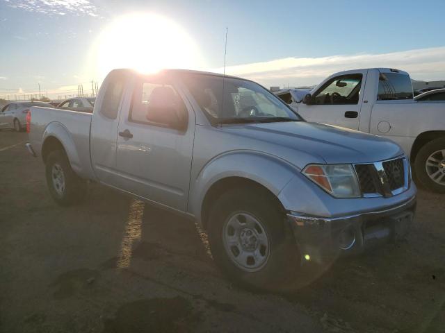 1N6BD06T98C428851 - 2008 NISSAN FRONTIER KING CAB XE SILVER photo 4