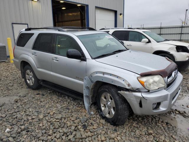 JTEBU14R460105155 - 2006 TOYOTA 4RUNNER SR5 SILVER photo 4