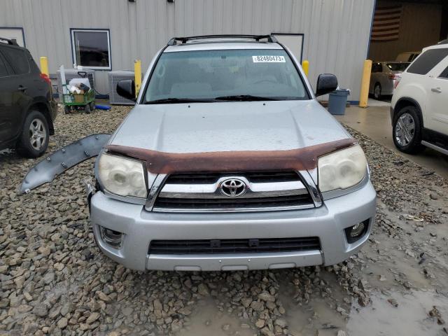 JTEBU14R460105155 - 2006 TOYOTA 4RUNNER SR5 SILVER photo 5