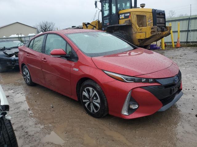 JTDKARFP7J3100255 - 2018 TOYOTA PRIUS PRIM 红色 照片 4