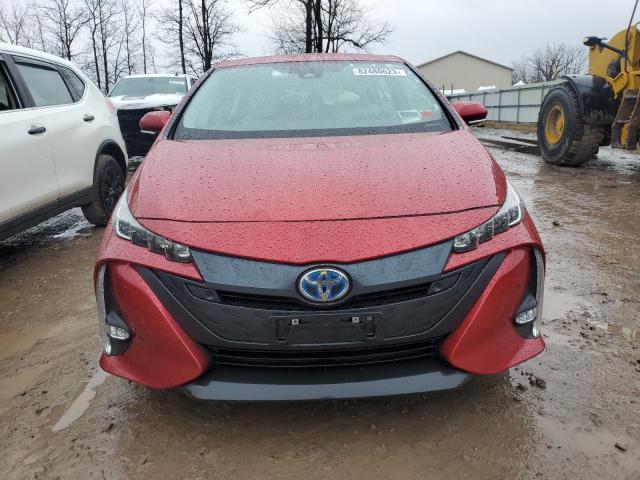 JTDKARFP7J3100255 - 2018 TOYOTA PRIUS PRIM 红色 照片 5