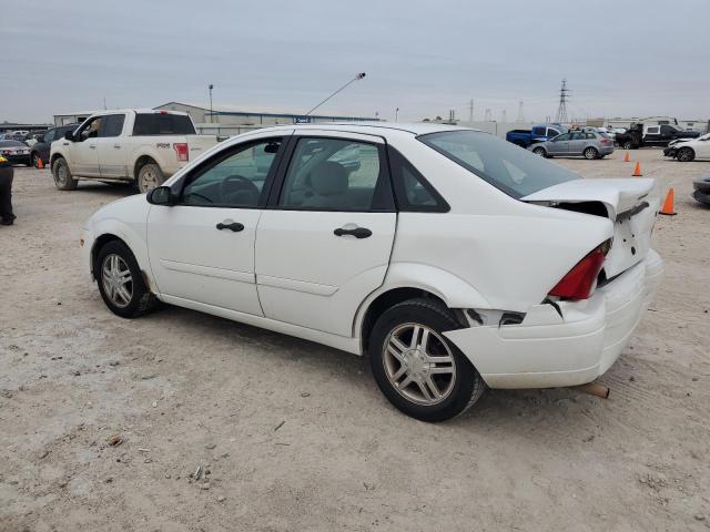 1FAHP34Z03W250564 - 2003 FORD FOCUS SE COMFORT WHITE photo 2