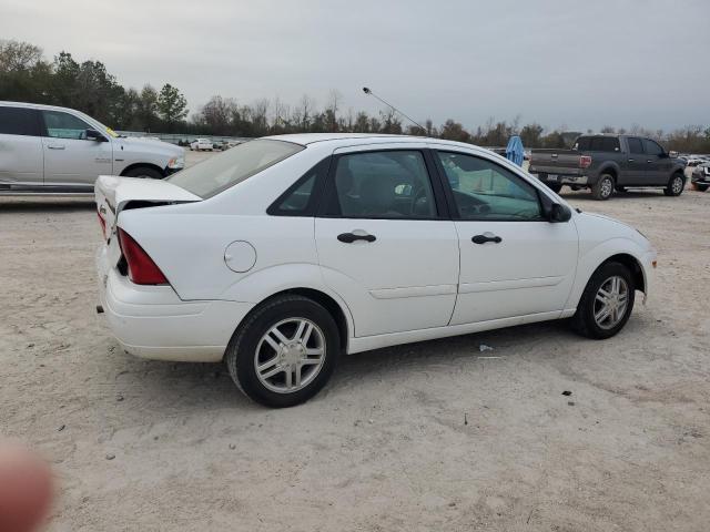 1FAHP34Z03W250564 - 2003 FORD FOCUS SE COMFORT WHITE photo 3