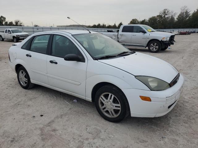 1FAHP34Z03W250564 - 2003 FORD FOCUS SE COMFORT WHITE photo 4