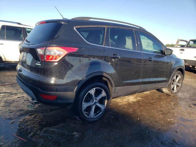 1FMCU0G97HUC60465 - 2017 FORD ESCAPE SE BLACK photo 3