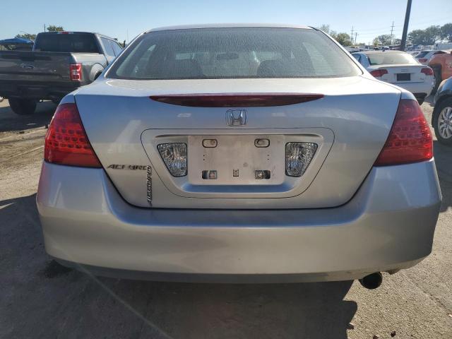 1HGCM56116A121610 - 2006 HONDA ACCORD VALUE SILVER photo 6