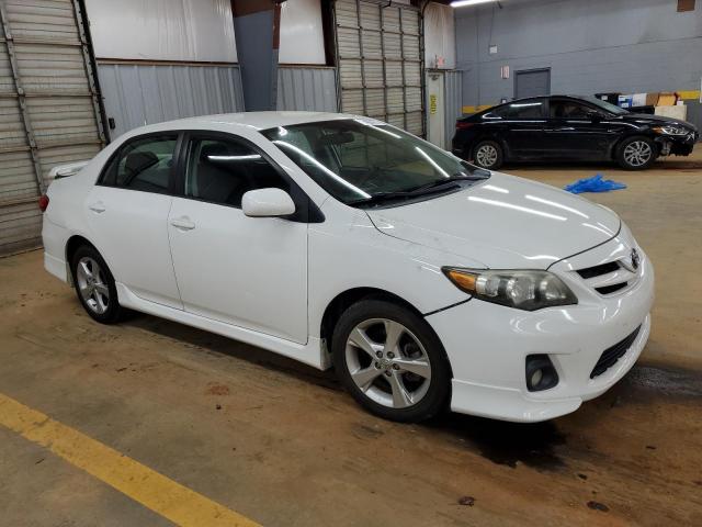 5YFBU4EE6CP031157 - 2012 TOYOTA COROLLA BASE WHITE photo 4