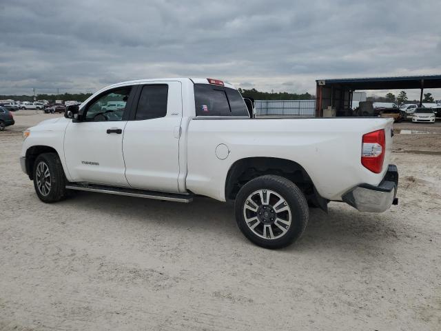 5TFRM5F18GX101250 - 2016 TOYOTA TUNDRA DOUBLE CAB SR/SR5 WHITE photo 2
