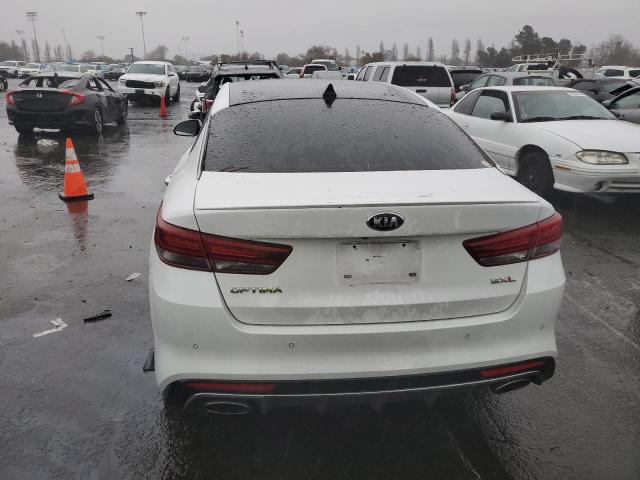 5XXGV4L24GG080500 - 2016 KIA OPTIMA SXL WHITE photo 6