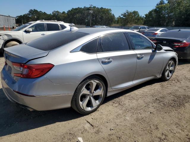 1HGCV2F96KA029890 - 2019 HONDA ACCORD TOURING Сріблястий фото 3