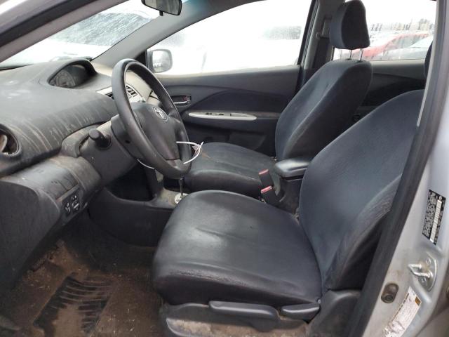 JTDBT923771115839 - 2007 TOYOTA YARIS SILVER photo 7