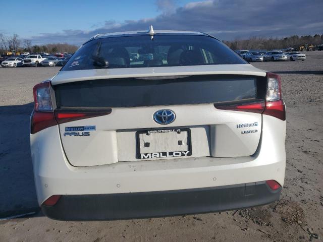 JTDKARFU0K3072841 - 2019 TOYOTA PRIUS WHITE photo 6