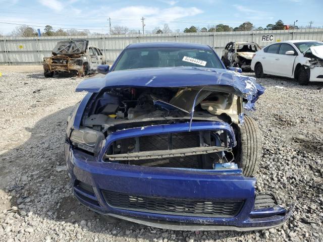 1ZVBP8AM8E5262361 - 2014 FORD MUSTANG BLUE photo 5